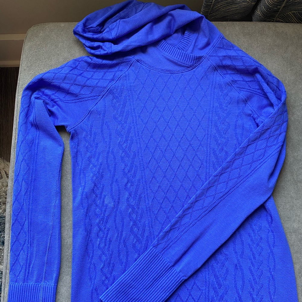 NEW Lululemon Hooded Cable Knit Longsleeve